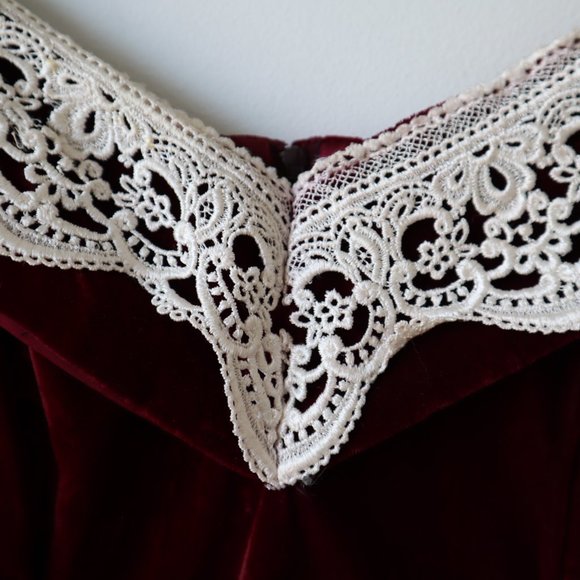 Vintage 80s Jessica McClintock Gunne Sax Velvet & Lace Party Dress - Picture 4 of 16